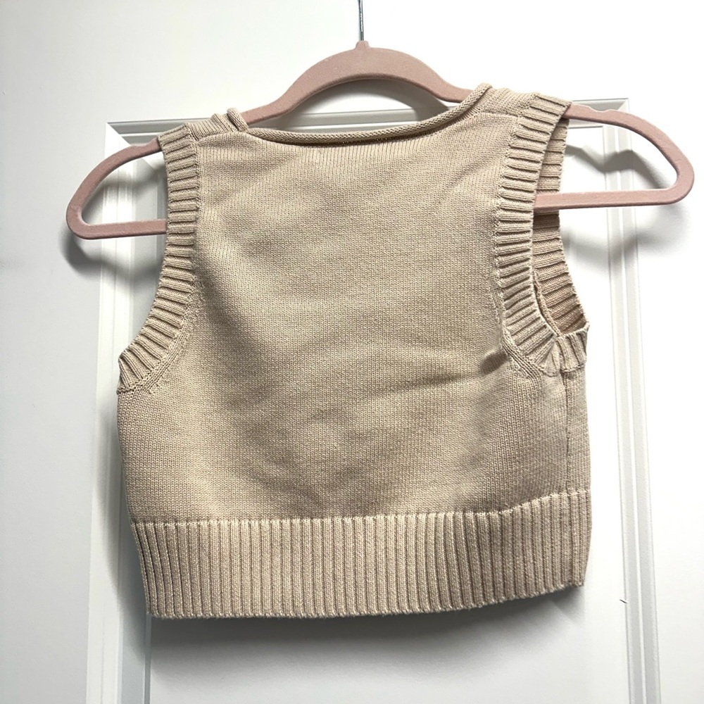 Basic Tan Crop Top - Picture 2 of 4